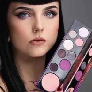 Raver girl pallet by Mac new